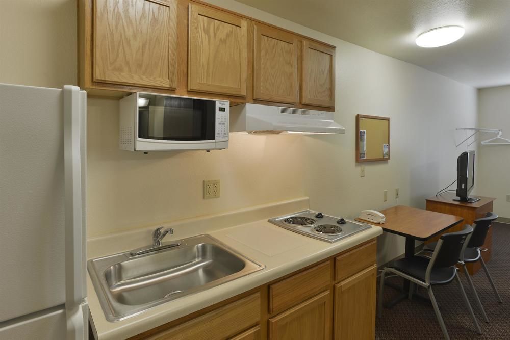 Woodspring Westchase Hotel 2*